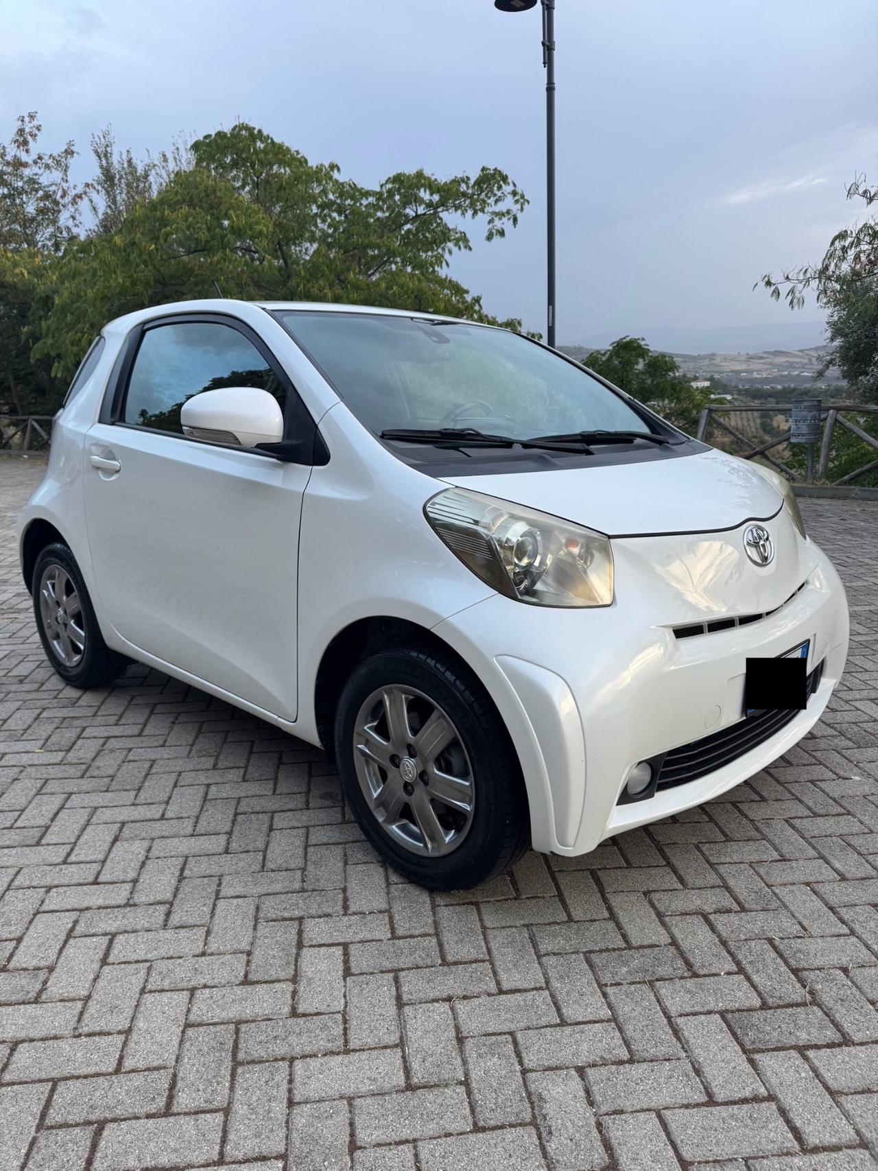 Toyota iQ 1.0 Benzina *SOL* 2011
