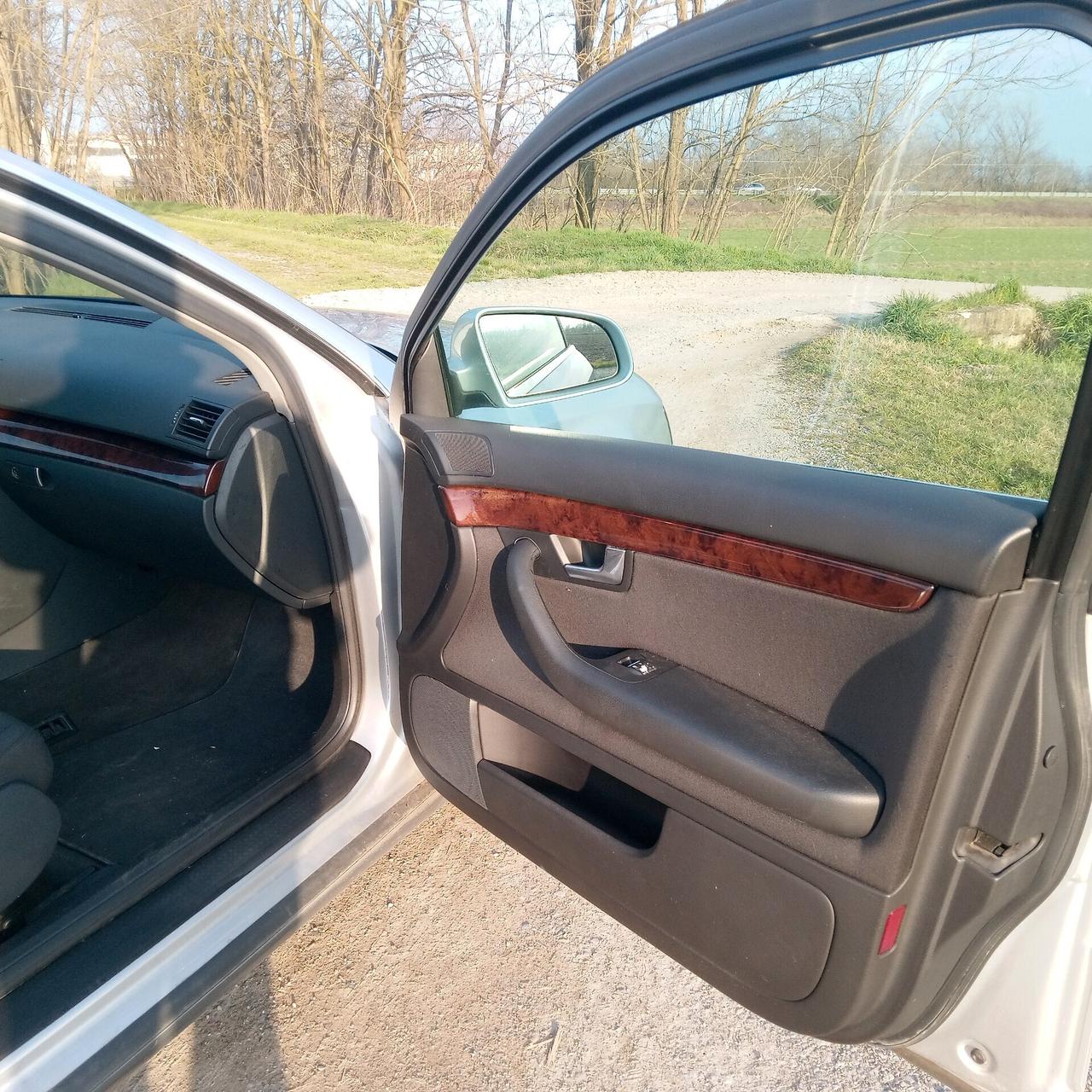 Audi A4 1.9 TDI/130 CV cat