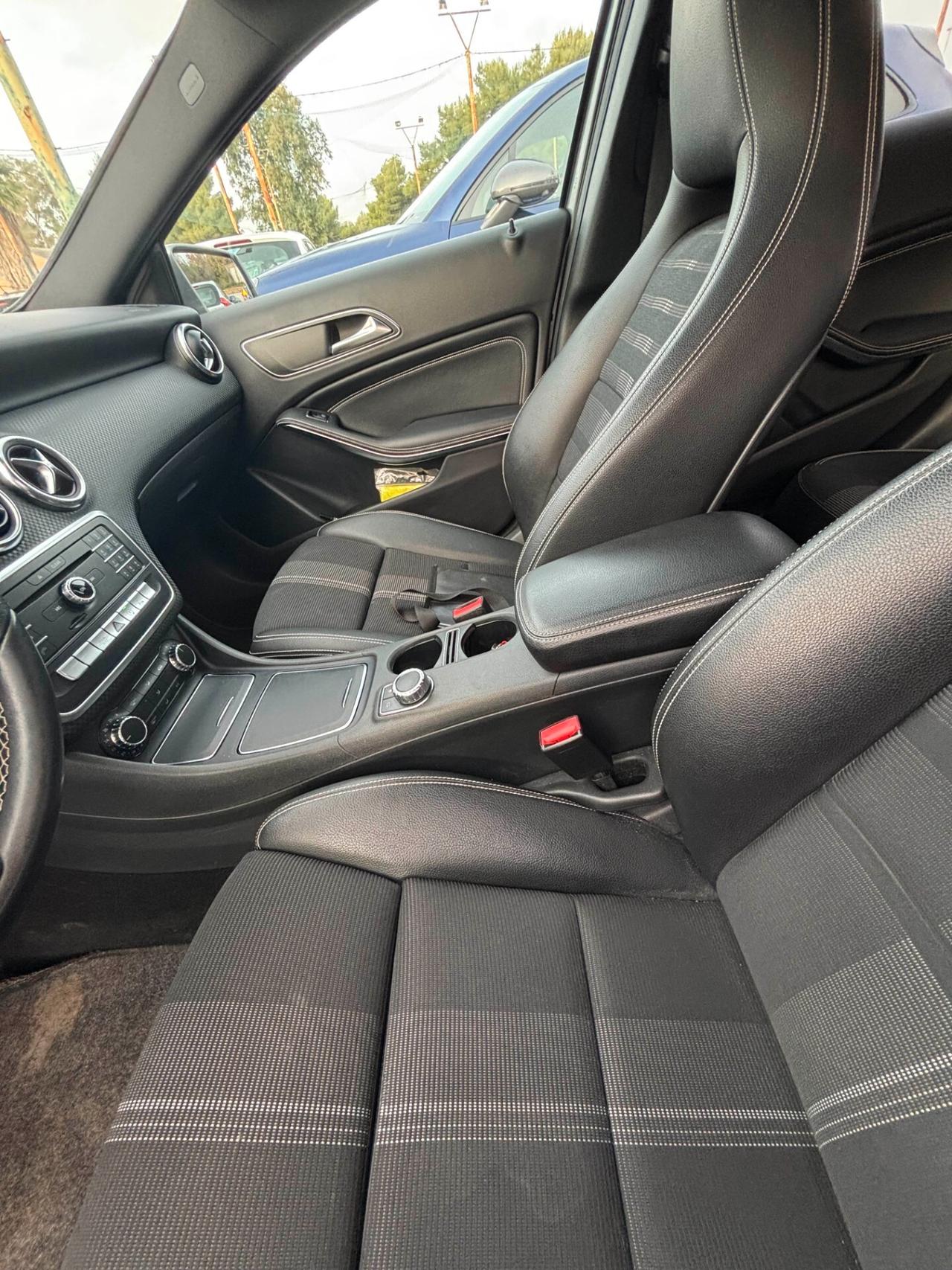 Mercedes-benz A 180 d Automatic Premium