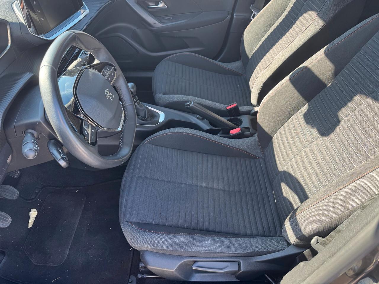 Peugeot 2008 PureTech 100 S&S Active