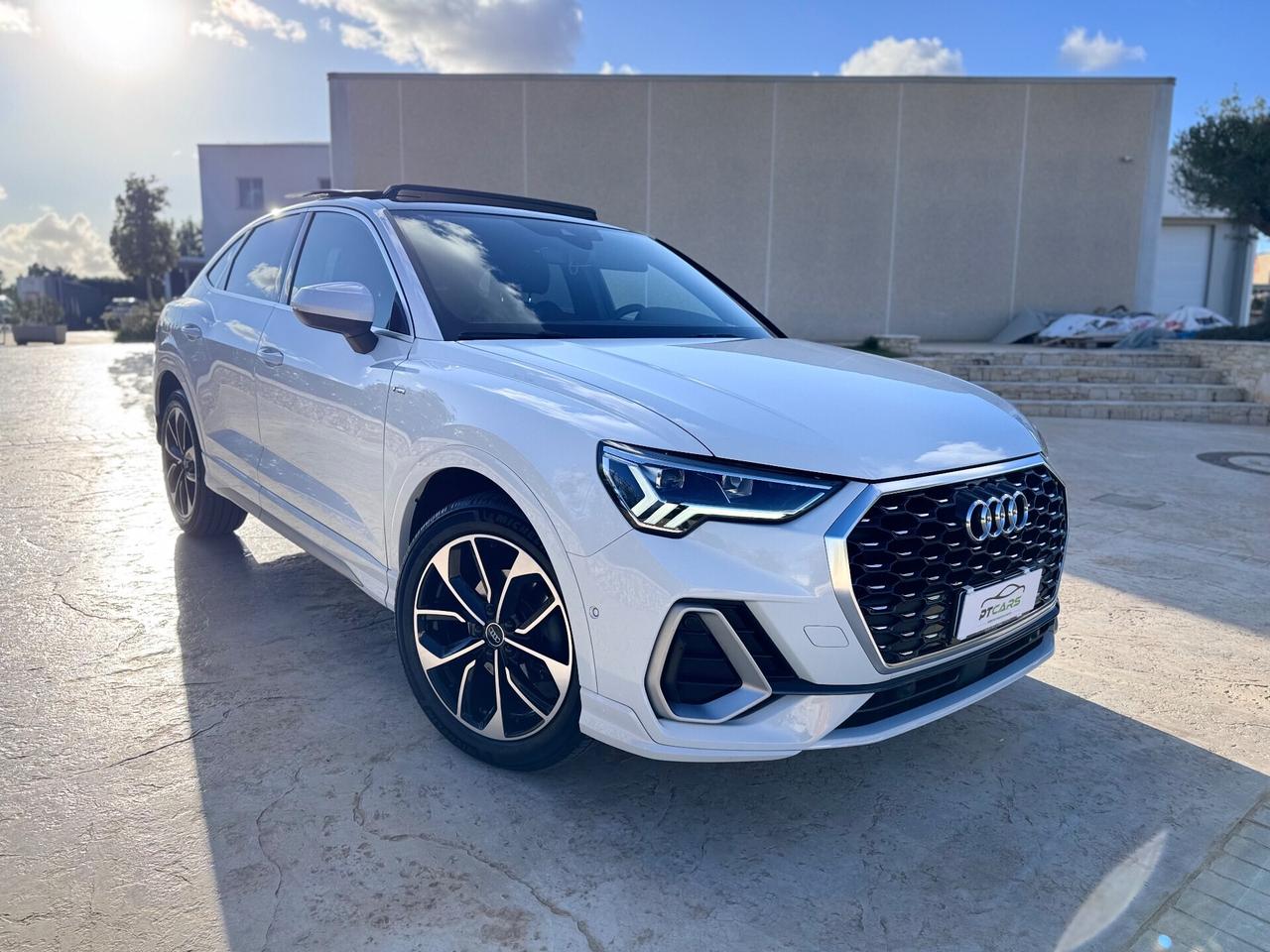 Audi Q3 SPB 2.0 150cv Tetto*Sline*Led*Full