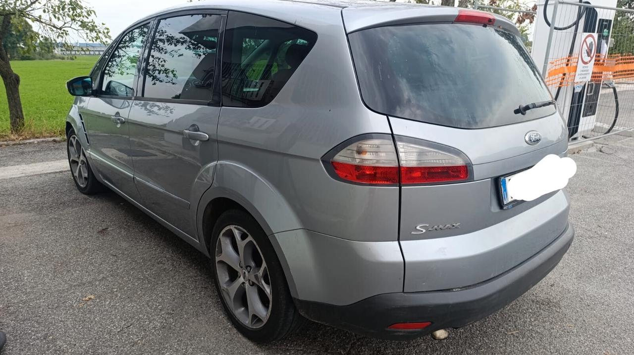 Ford S-Max 2.0 TDCi 140CV Titanium