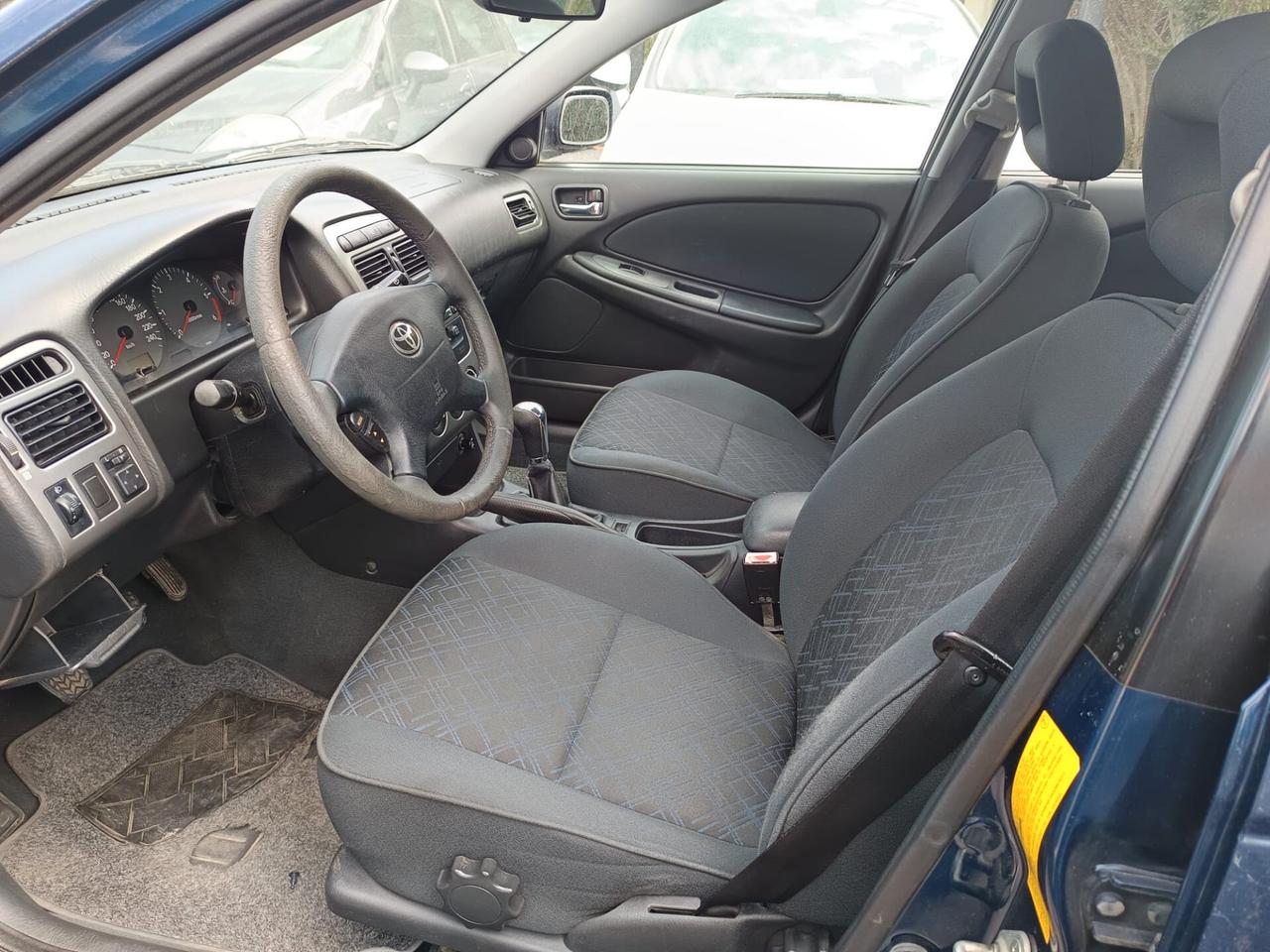 Toyota Avensis 2002 - 2.0 Tdi D-4D Lb automobili