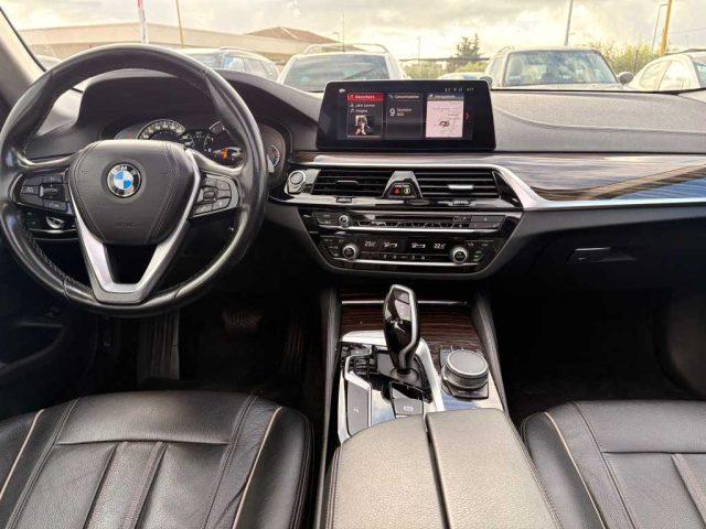 BMW 525 Serie 5(G30/31/F90) - d Touring Luxury