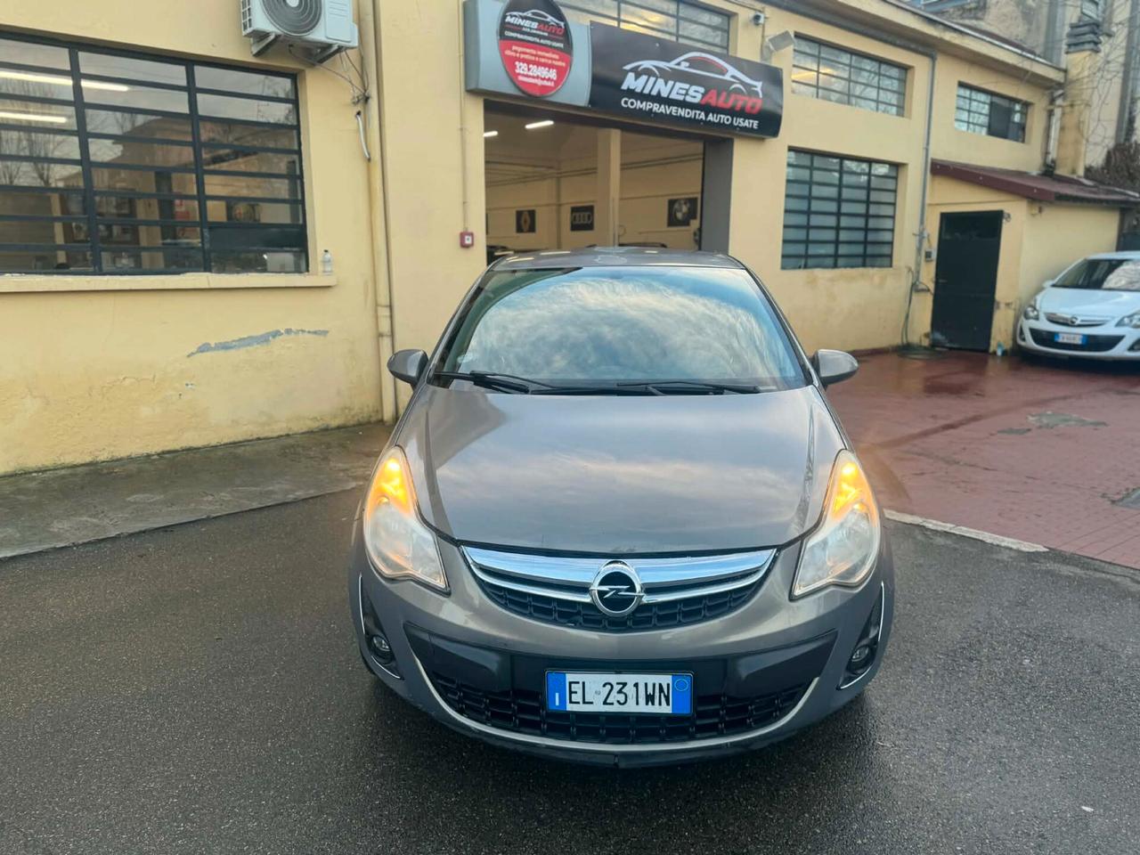 Opel Corsa ANNO 2012 1.2 BENZ/GPL 85CV