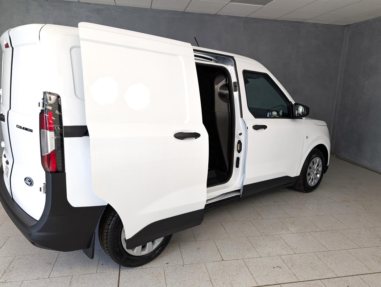 Ford Transit Courier 1.5 100cv Trend