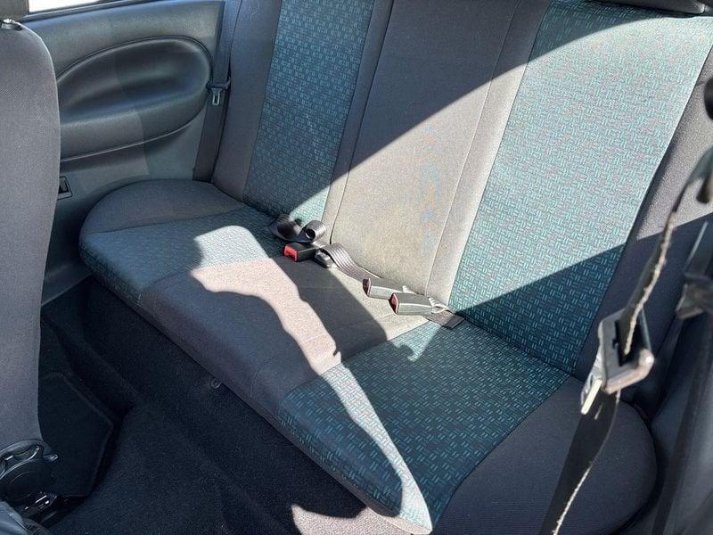 Ford Fiesta 4ª serie 1.2i 16V cat 3 porte Ghia