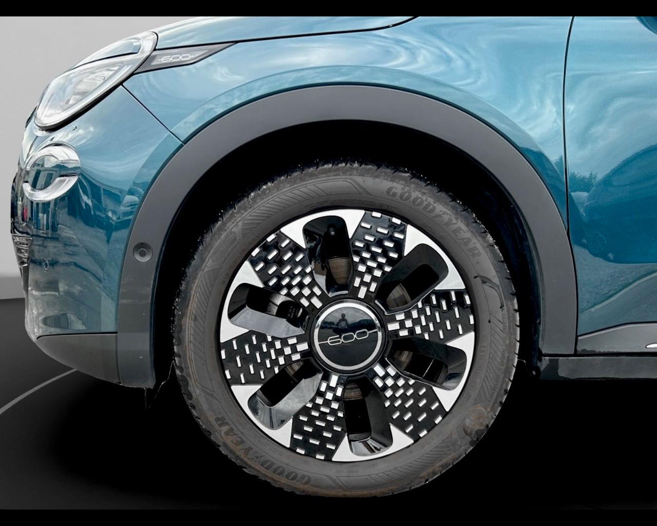 FIAT 600 1.2 hybrid La Prima 110cv auto