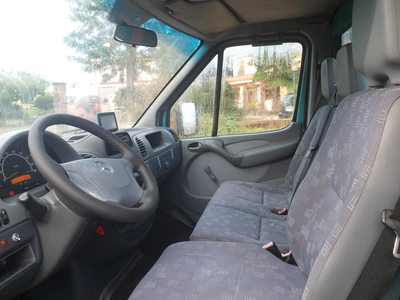 Mercedes-benz Sprinter cassone fisso con gru