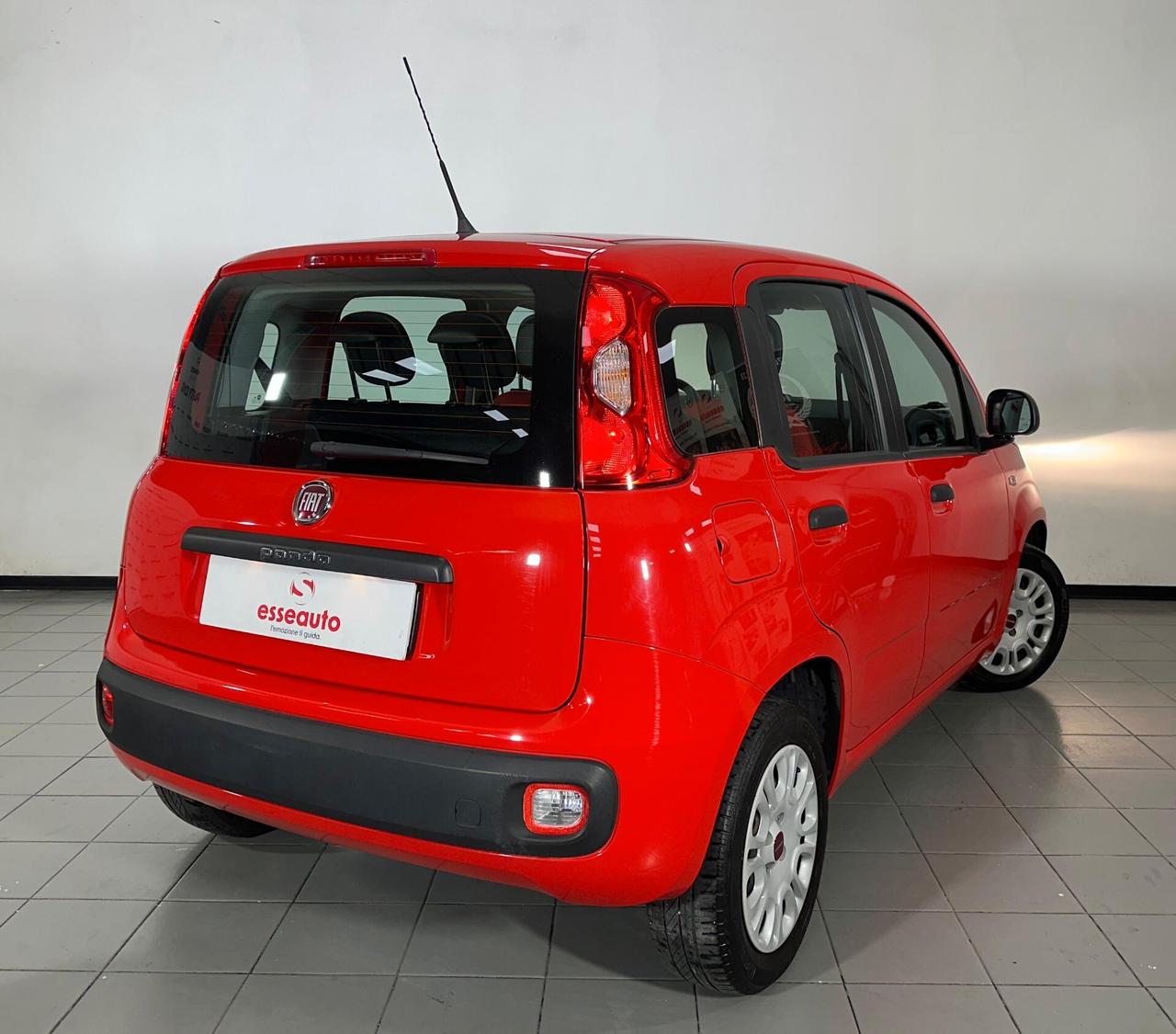 Fiat Panda 1.2 Lounge - BLACK DECEMBER Promo