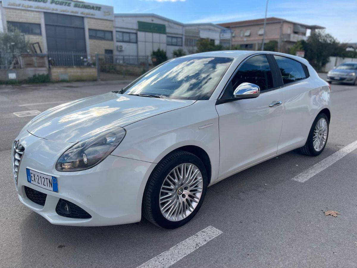 ALFA ROMEO - Giulietta - 1.6 JTDm-2 105 CV Exclusive