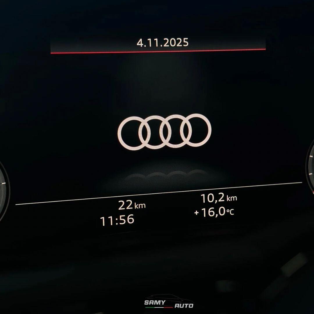 Audi Q2 30 TDI Identity Black