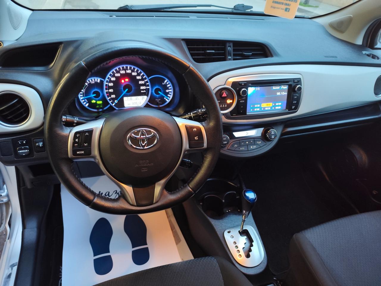 Toyota Yaris 1.5 Hybrid 75CV Lounge