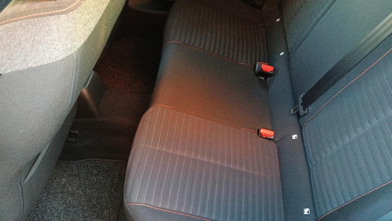 PEUGEOT 208 1.2 BENZ-PREZZO PROMO!