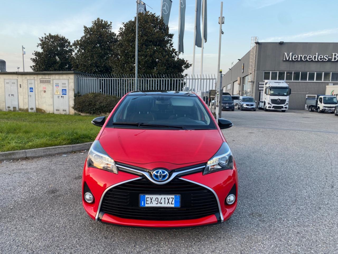 Toyota Yaris 1.5 Hybrid 5 porte Lounge