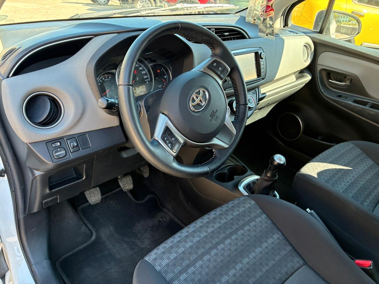 TOYOTA YARIS 1.0 5 PORTE