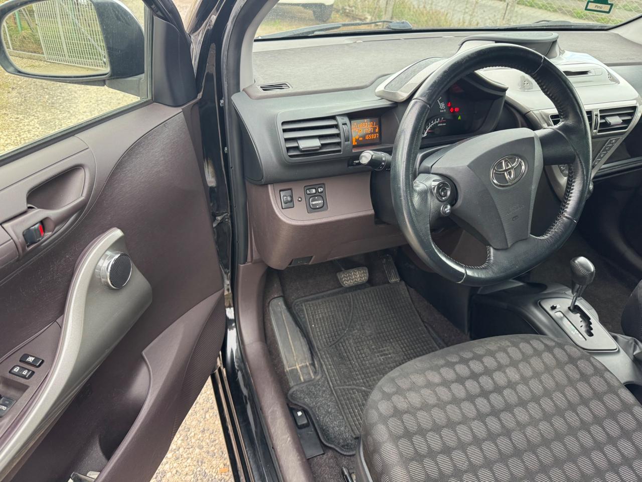 Toyota iQ 1.0 Sol AUTOMATICO NEOPATENTATI