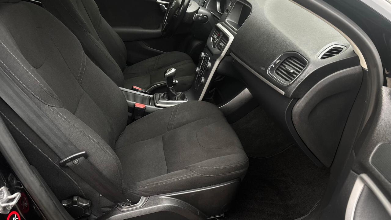 Volvo V40 Cross Country D2 1.6 Powershift Kinetic