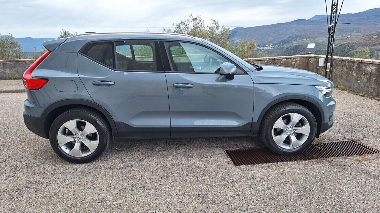 Volvo XC40 D3 Momentum