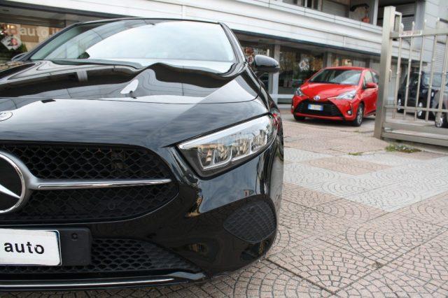 MERCEDES-BENZ A 180 Automatic AMG Line Premium