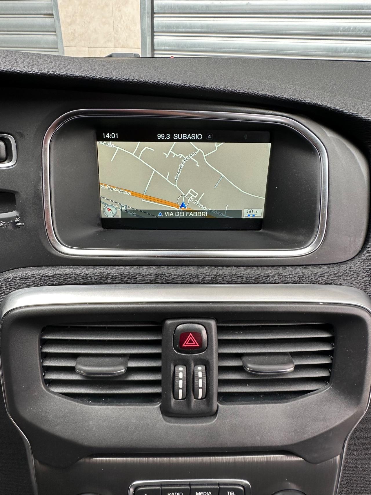 Volvo V40 D2 ‘eco’ Momentum 2.0 diesel 120cv