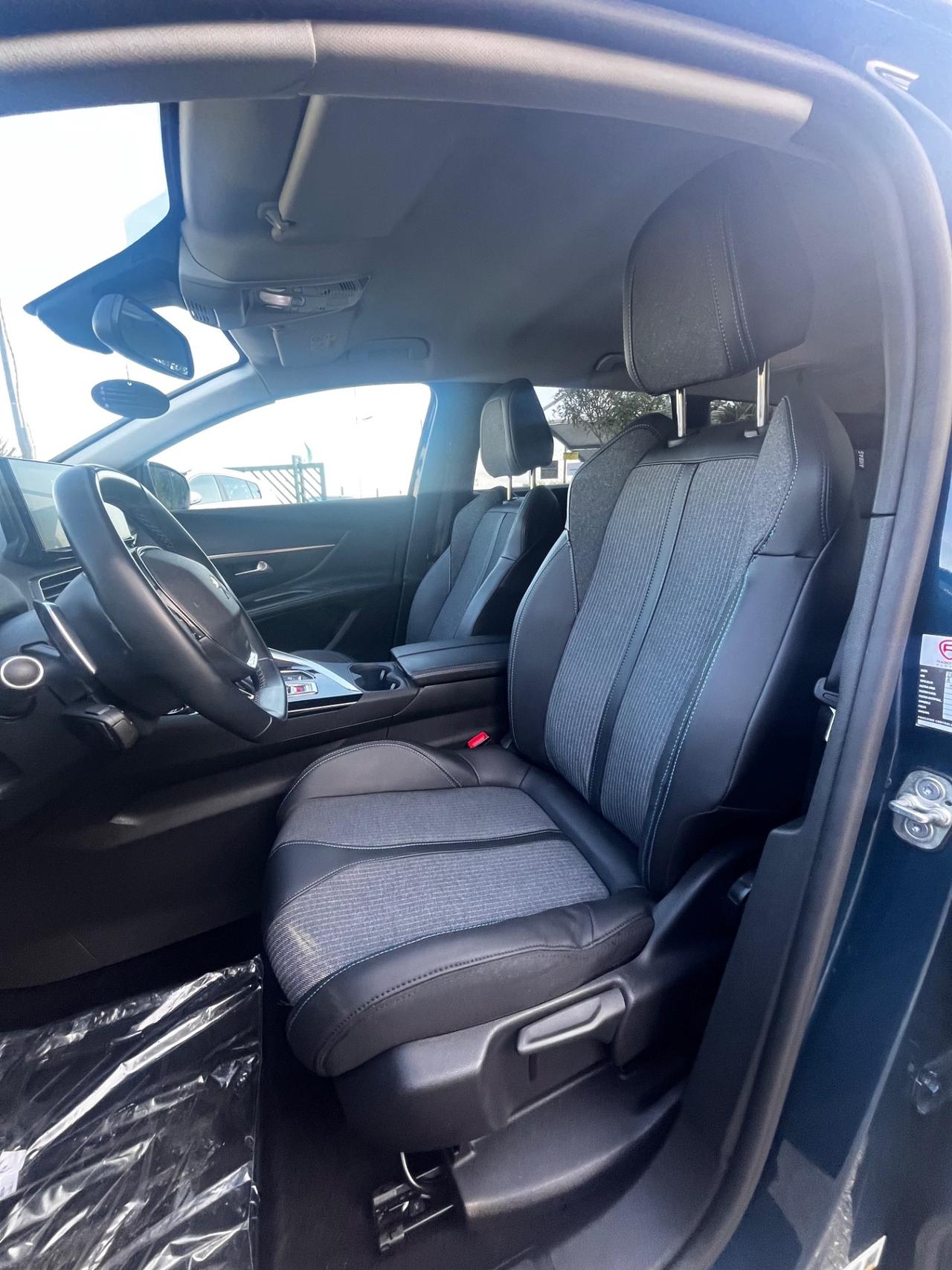 Peugeot 5008 BlueHDi 130 S&S EAT8 Allure