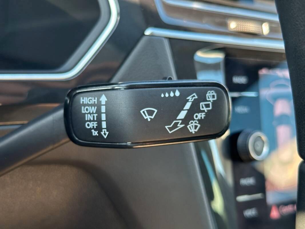 Volkswagen Tiguan 1.5 tsi Life 130cv CON TELECAMERA E CARPLAY