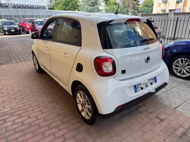 SMART ForFour EQ Prime TETTO PANORAMICO