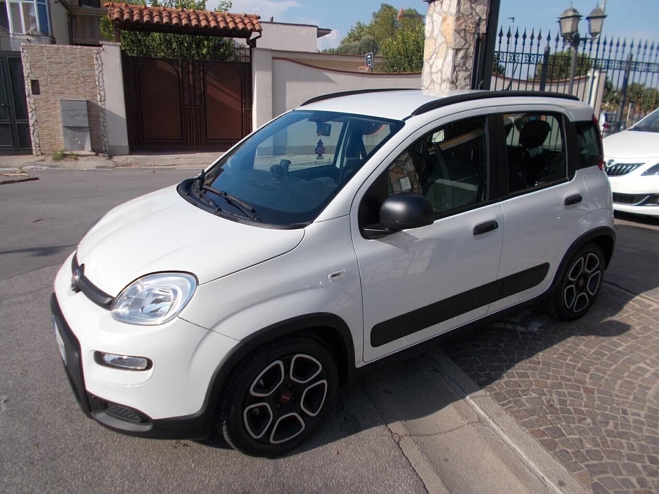 Fiat Panda 1.0 FireFly S&S Hybrid City Cross