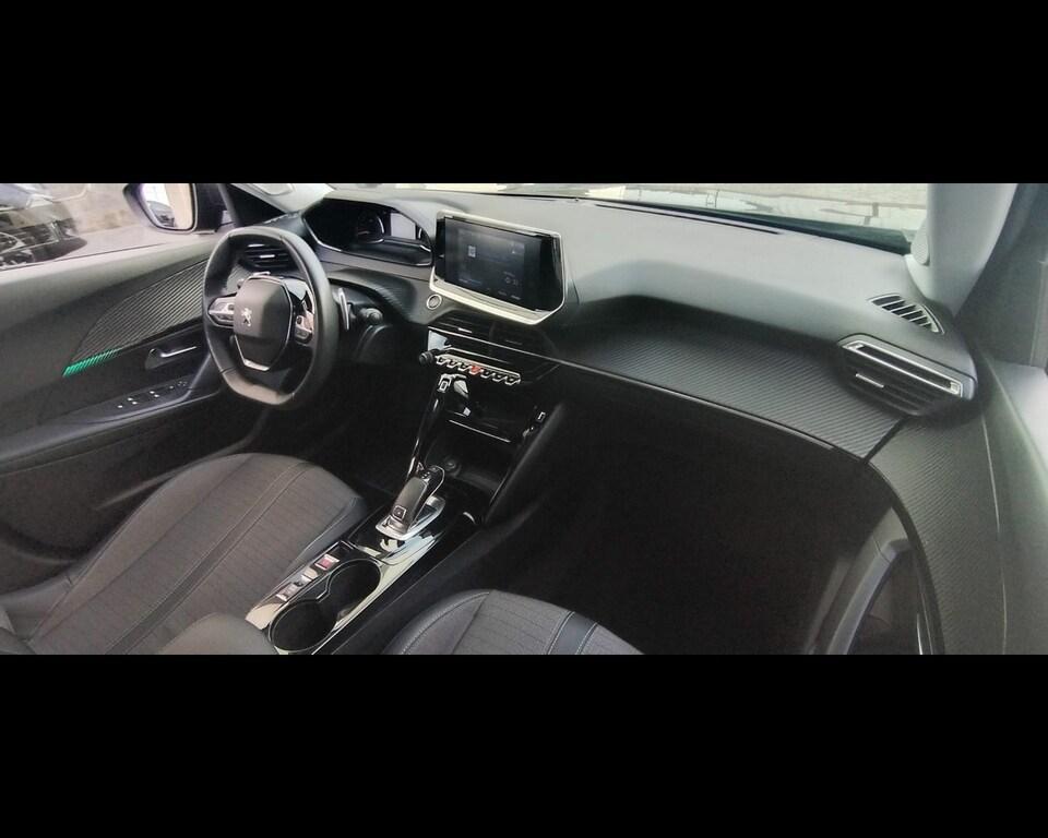 Peugeot 2008 1.2 PureTech Allure Pack EAT