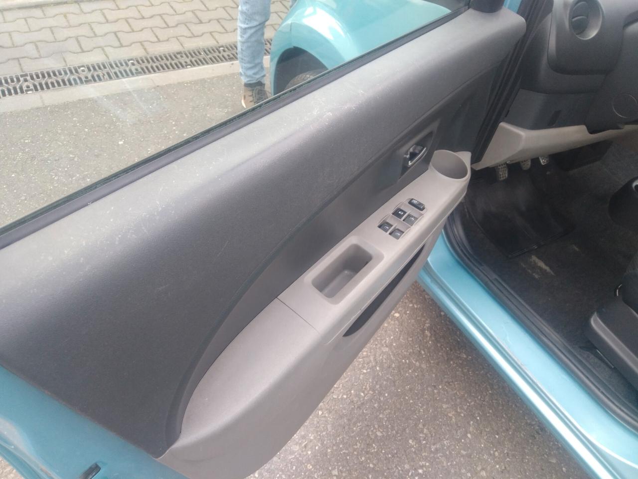 Daihatsu Sirion 1.0 12V 69cv Mio xneopatentati