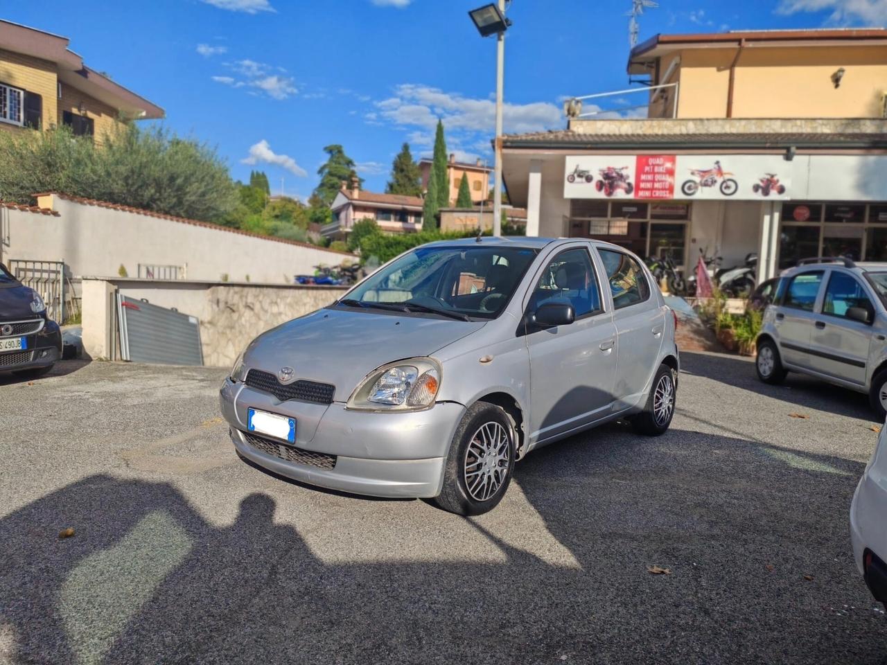 Toyota Yaris 1.0i 16V cat 3 porte '03