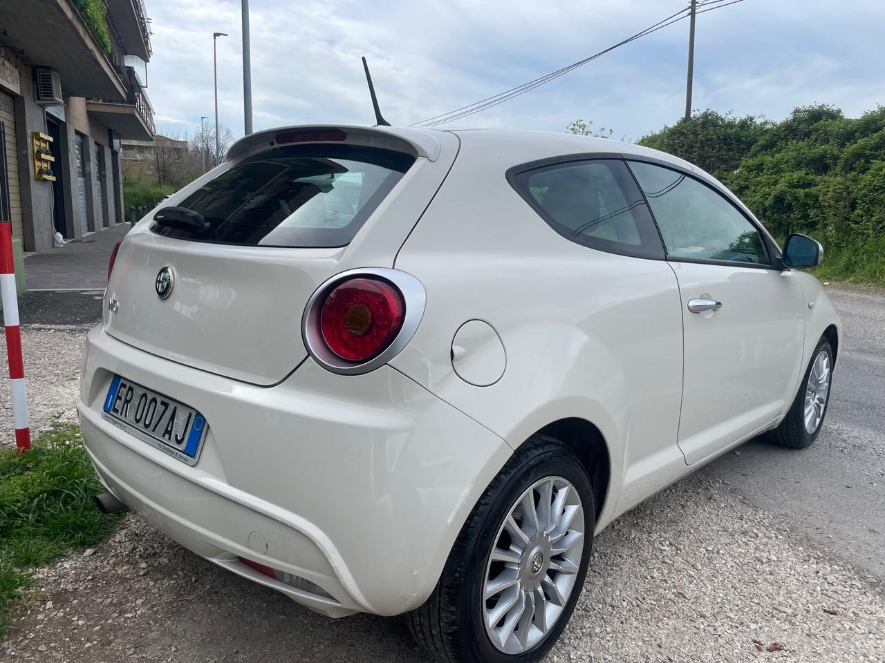 Alfa Romeo MiTo 1.3 JTDm 85 CV S&S Distinctive DISTRIBUZIONE NUOVA