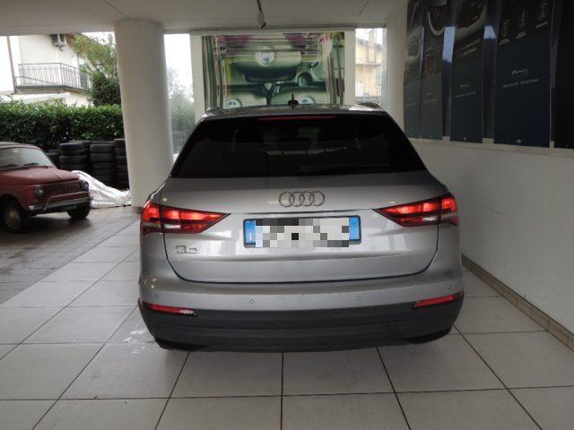 AUDI Q3 35 TDI S tronic Business