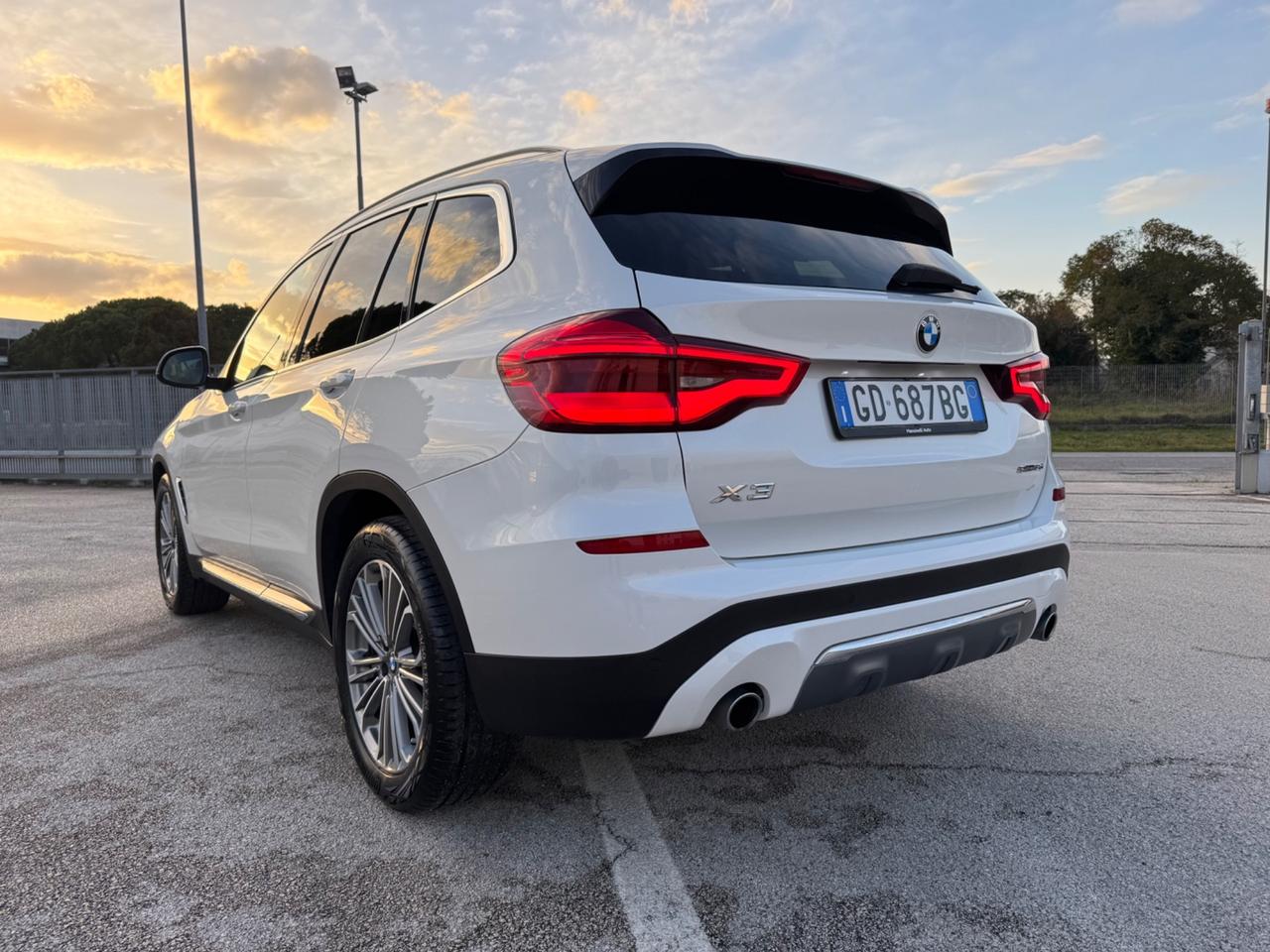 Bmw X3 sDrive18d xLine