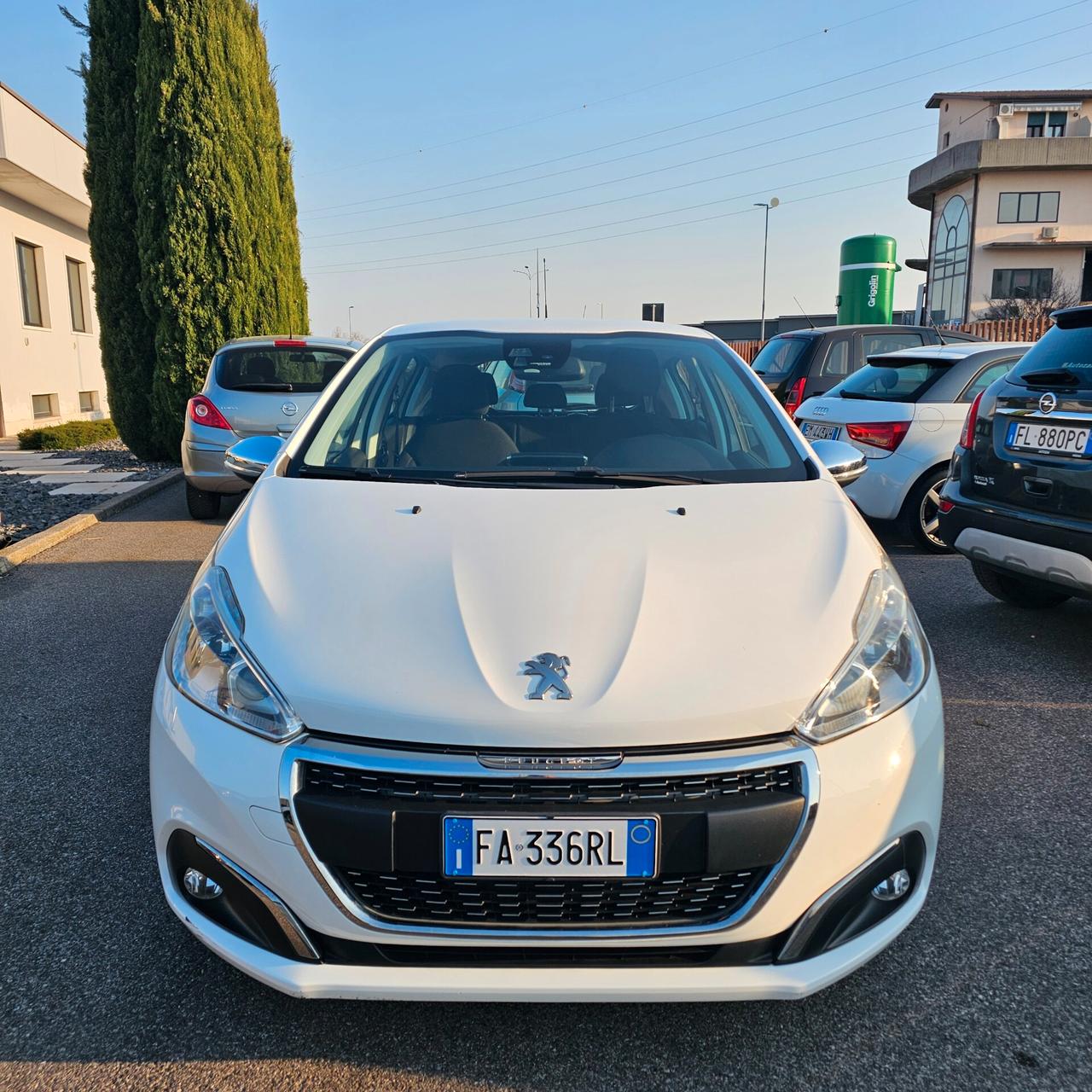 Peugeot 208 PureTech 82 5 porte Allure