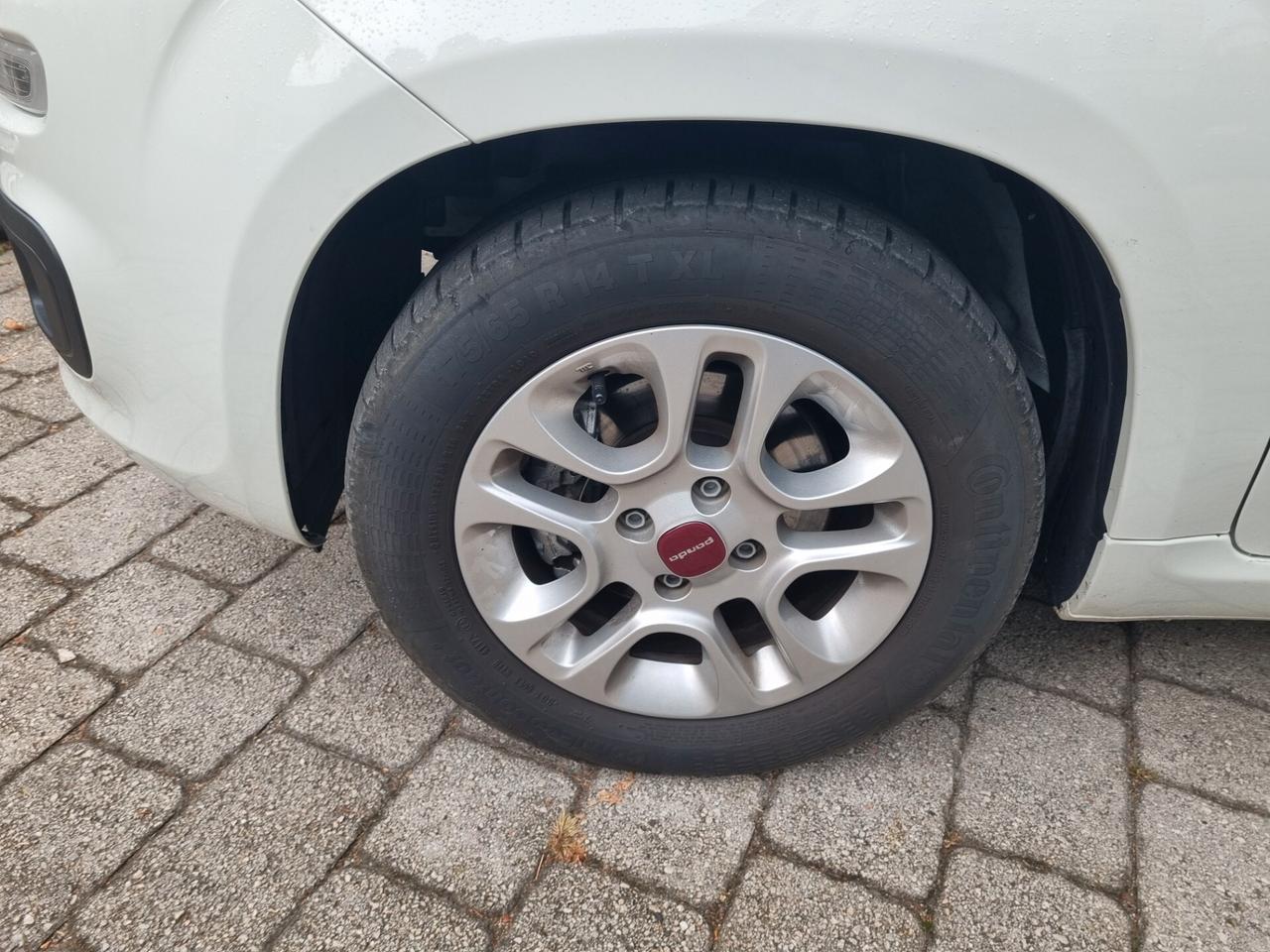 Fiat Panda 1.2 Lounge 69cv anno2018 km64000 neopat