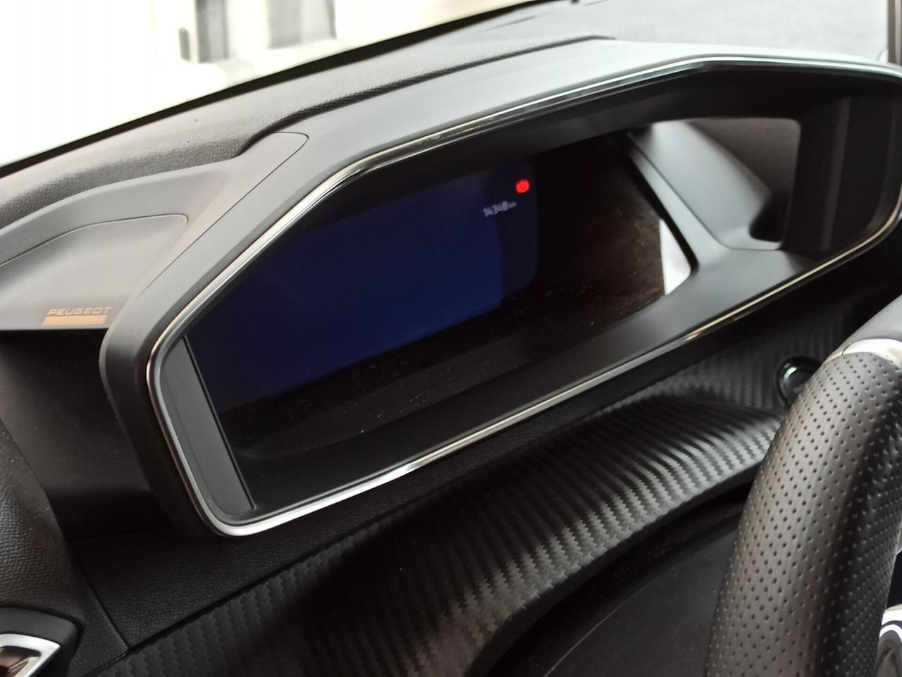 Peugeot 208 PureTech 100 GT