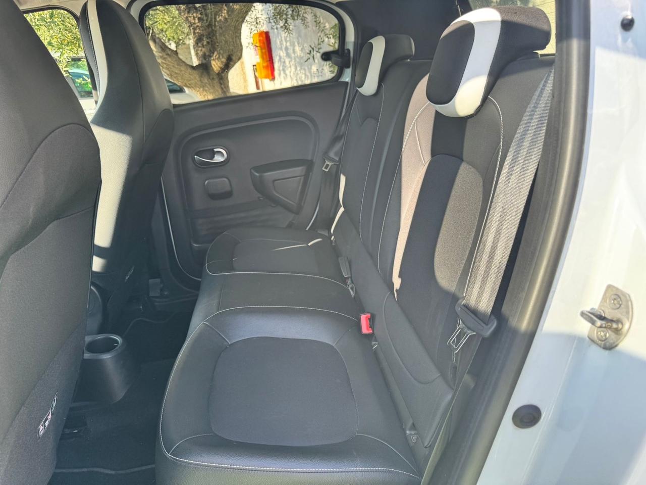 Renault Twingo SCe 65 CV Urban Night
