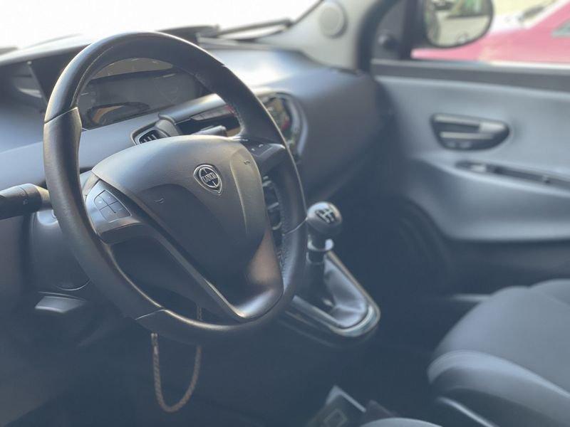 Lancia Ypsilon 1.2 69 CV 5 porte GPL Ecochic Gold