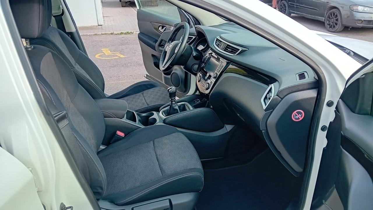Nissan Qashqai 1.6 dCi 2WD 360