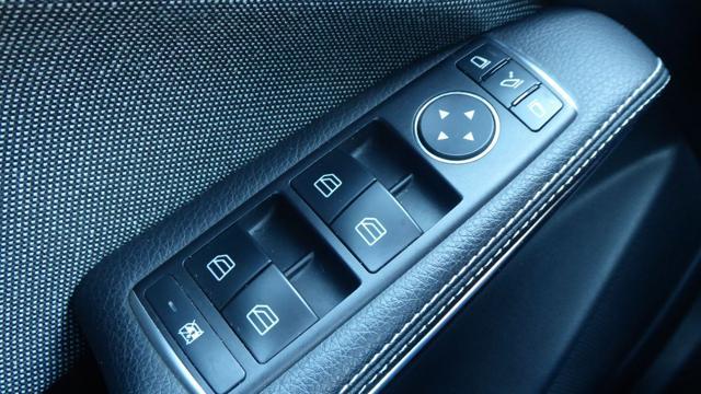 MERCEDES-BENZ A 160 d Automatic Business