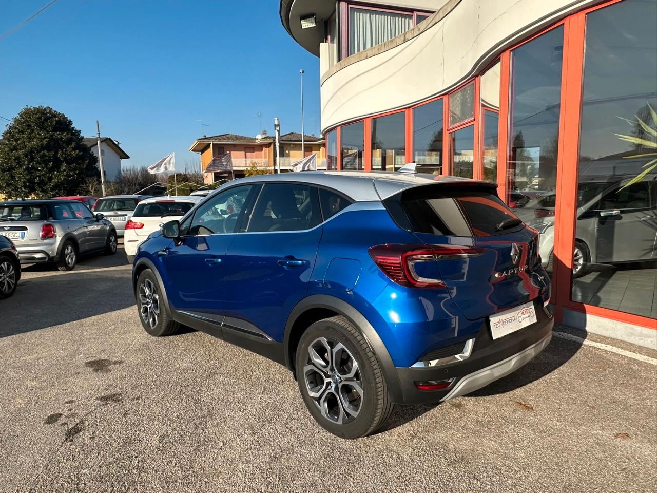 Renault Captur Plug-in Hybrid E-Tech 160 CV Intens