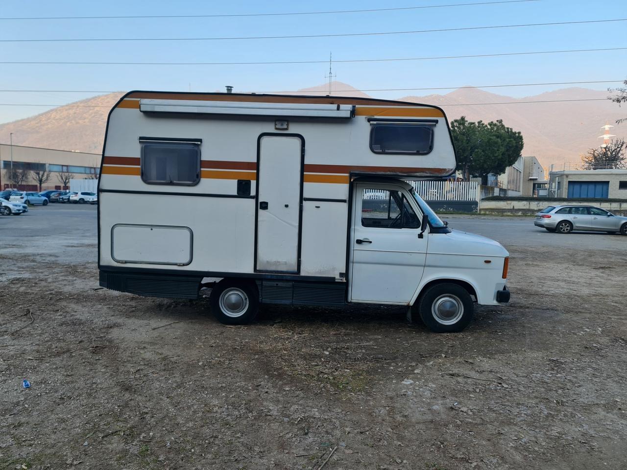 CAMPER FORD TRANSIT ROLLER TEAM 5 POSTI