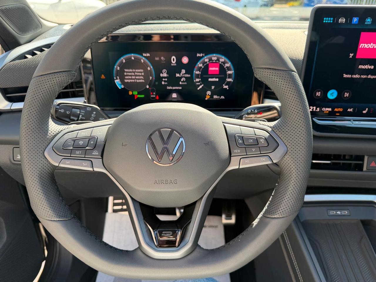 Volkswagen T-Roc 1.5 eTSI ACT 150 CV DSG R-Line