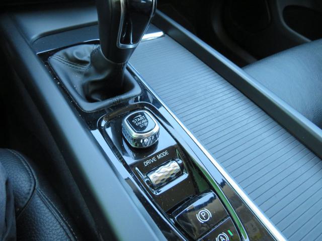 VOLVO XC60 D4 AWD Business