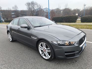 JAGUAR XE 2,0 180CV- AUTOMATICA-EURO 6- MOTORE NUOVO