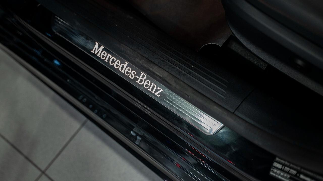 Mercedes-benz A 200 D PREMIUM PLUS AMG 19" TETTO PACK LUCI MULTIBEAM FULL OPTIONAL