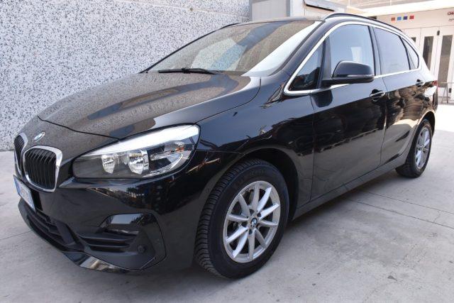 BMW 218 d Active Tourer Business *Navi, Pelle*