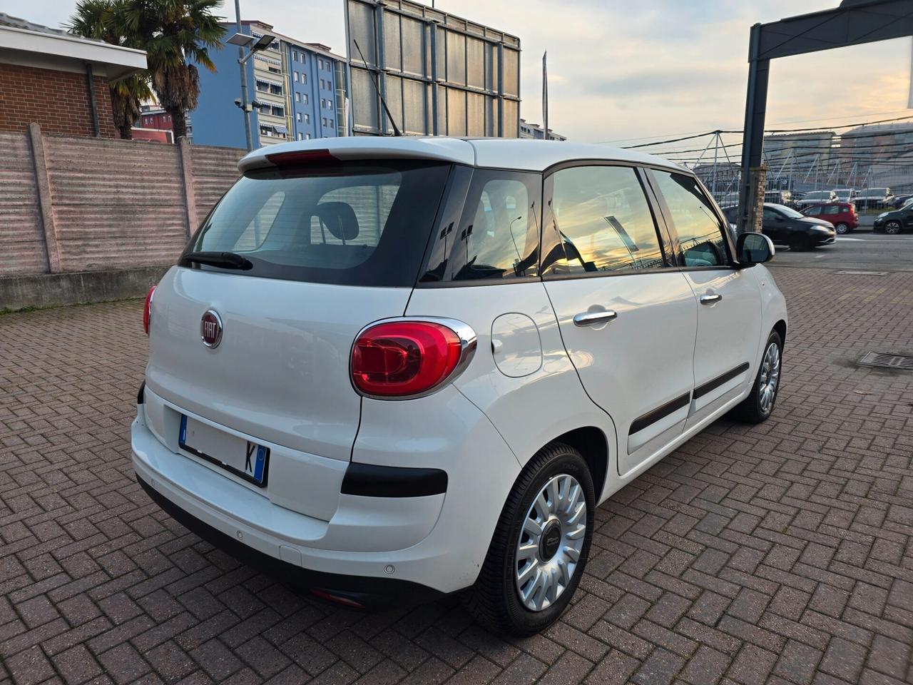 FIAT 500L 1.6 MJT 120 CV N1 AUTOCARRO 4 POSTI